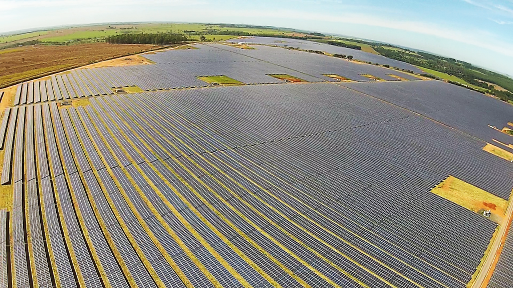 Líder Global con más de 80 años de experiencia en todos los campos